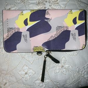 Quay sunglasses case